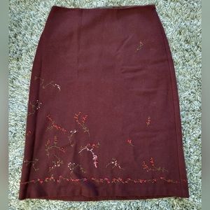 Banana Republic wool skirt with embroidery